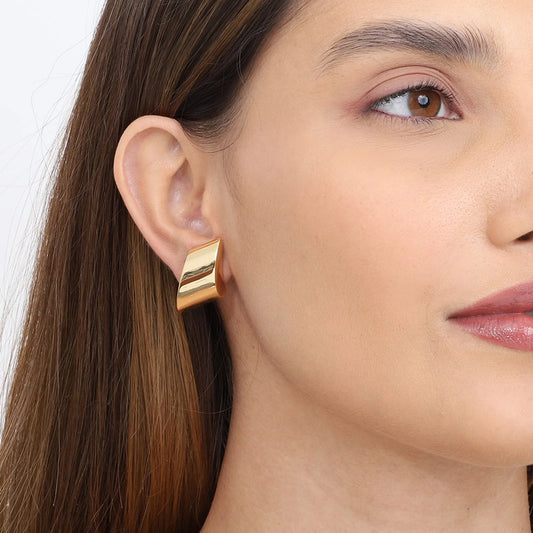 Brinco semijoia chapa