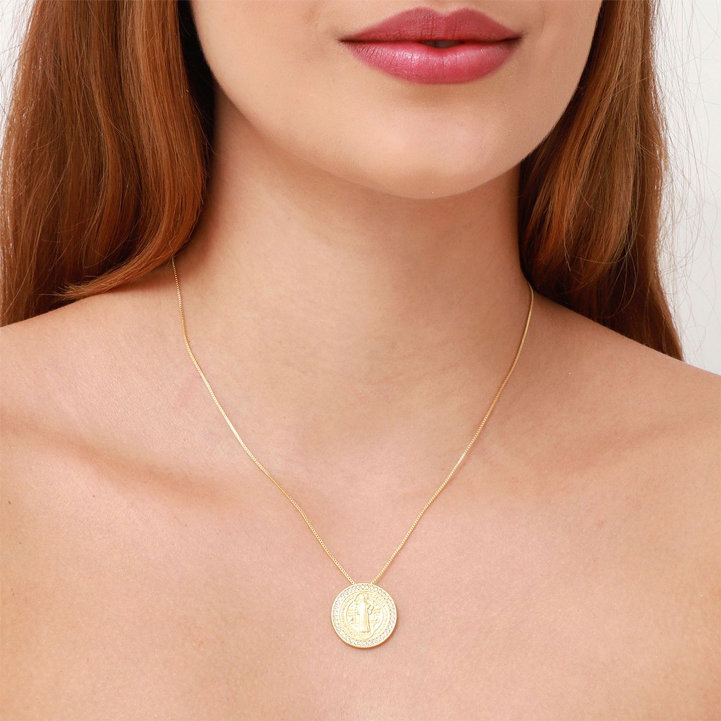 Colar e medalha São Bento cravejado