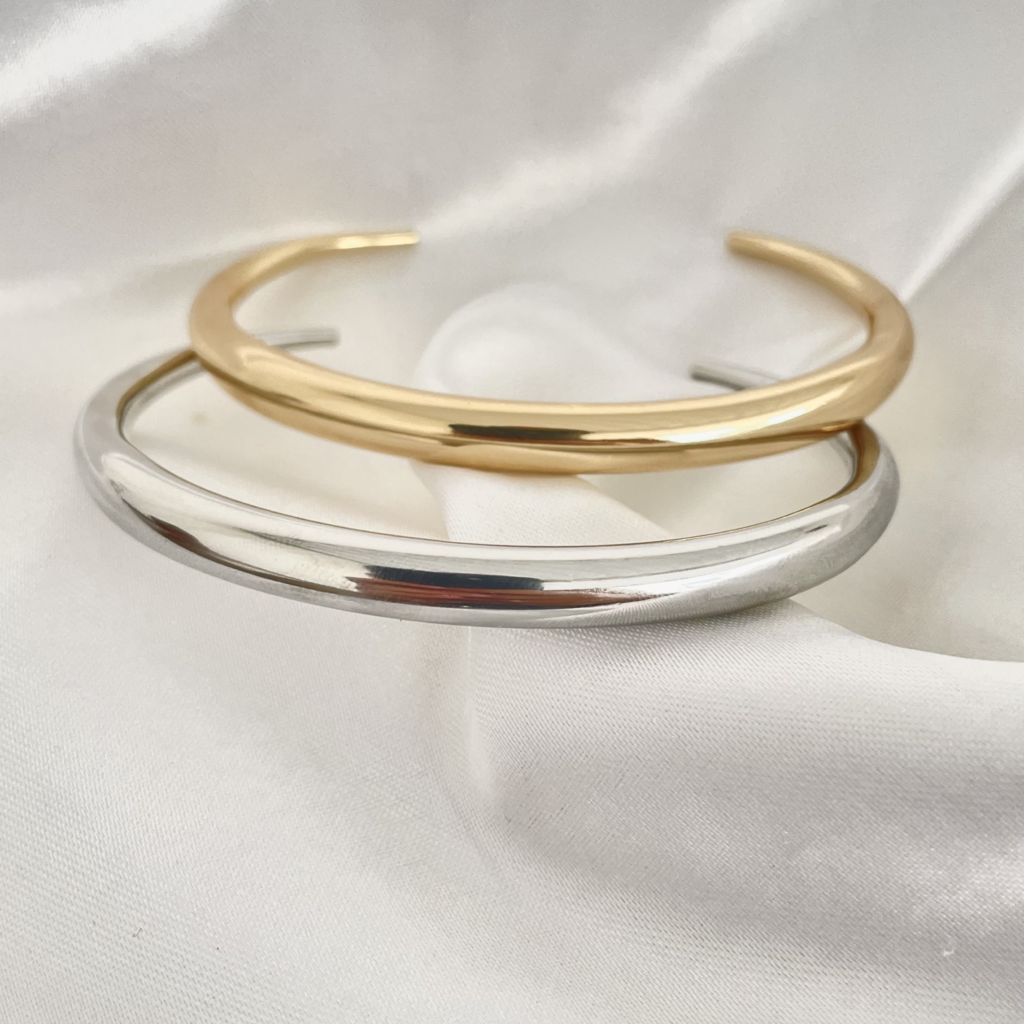 Bracelete Liso Simples Banhado a Ouro 18k e Rodio Branco